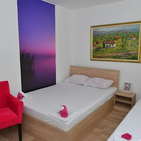 Guest house Ela Ela Prekodolce