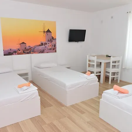 Ela Ela Guest house Prekodolce